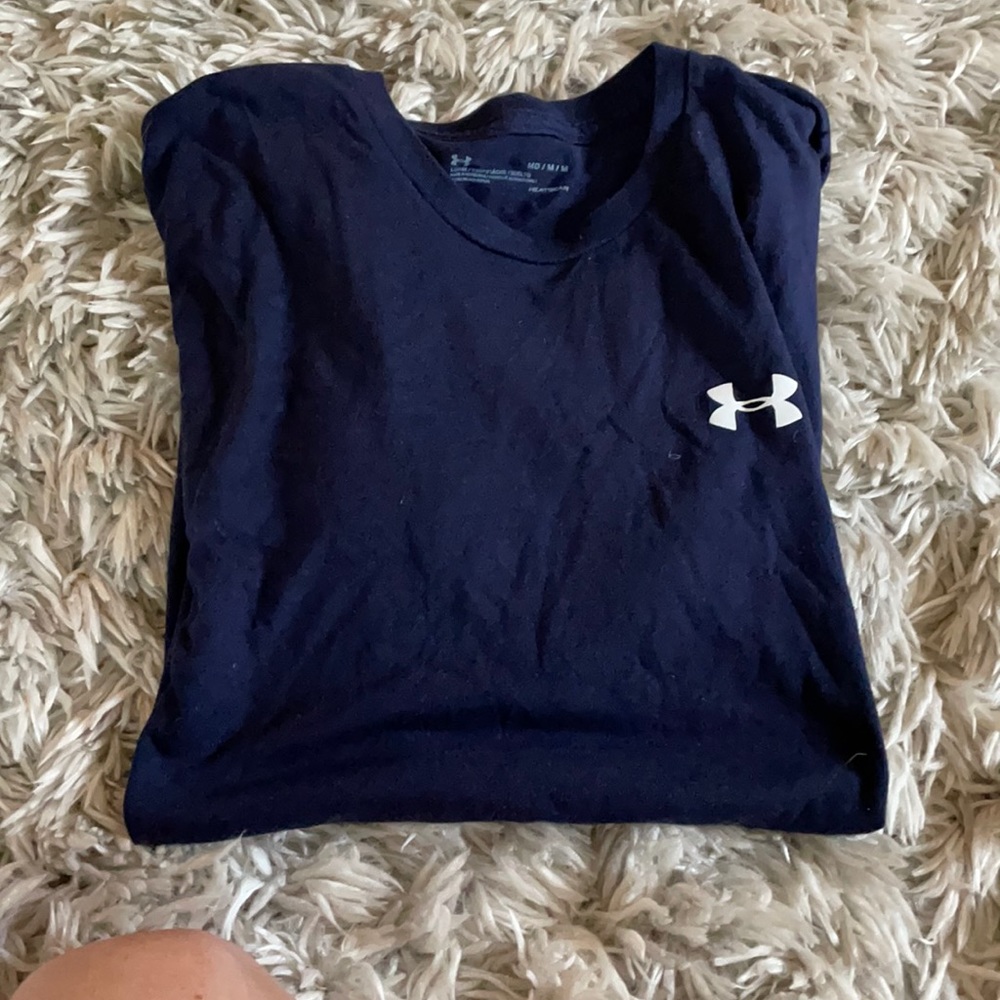 Navy t shirt
